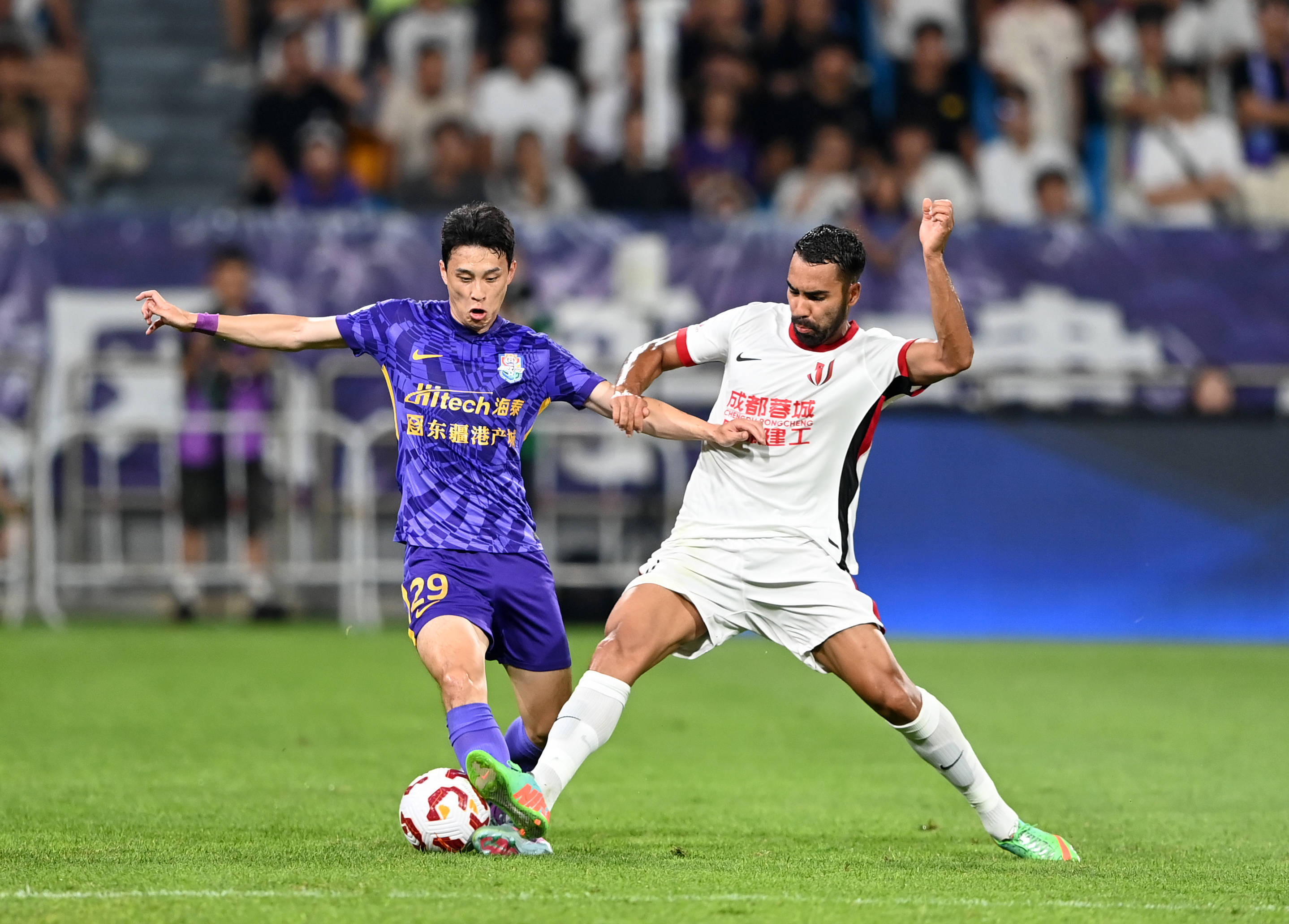 期待借助他 期待借助他